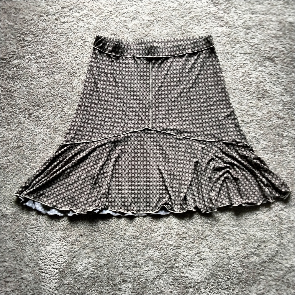 Studio M skirt, size XL